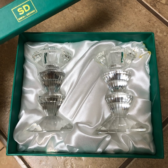 SIMON DESIGN Crystal Candlesticks Pair - New!! 4” - Picture 2 of 5